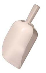 Scoops: 32 ounce white flat bottom scoop is great for scooping large amounts.