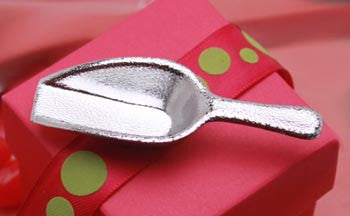 Mini Silver Plated Plastic Scoop. Candy Scoop